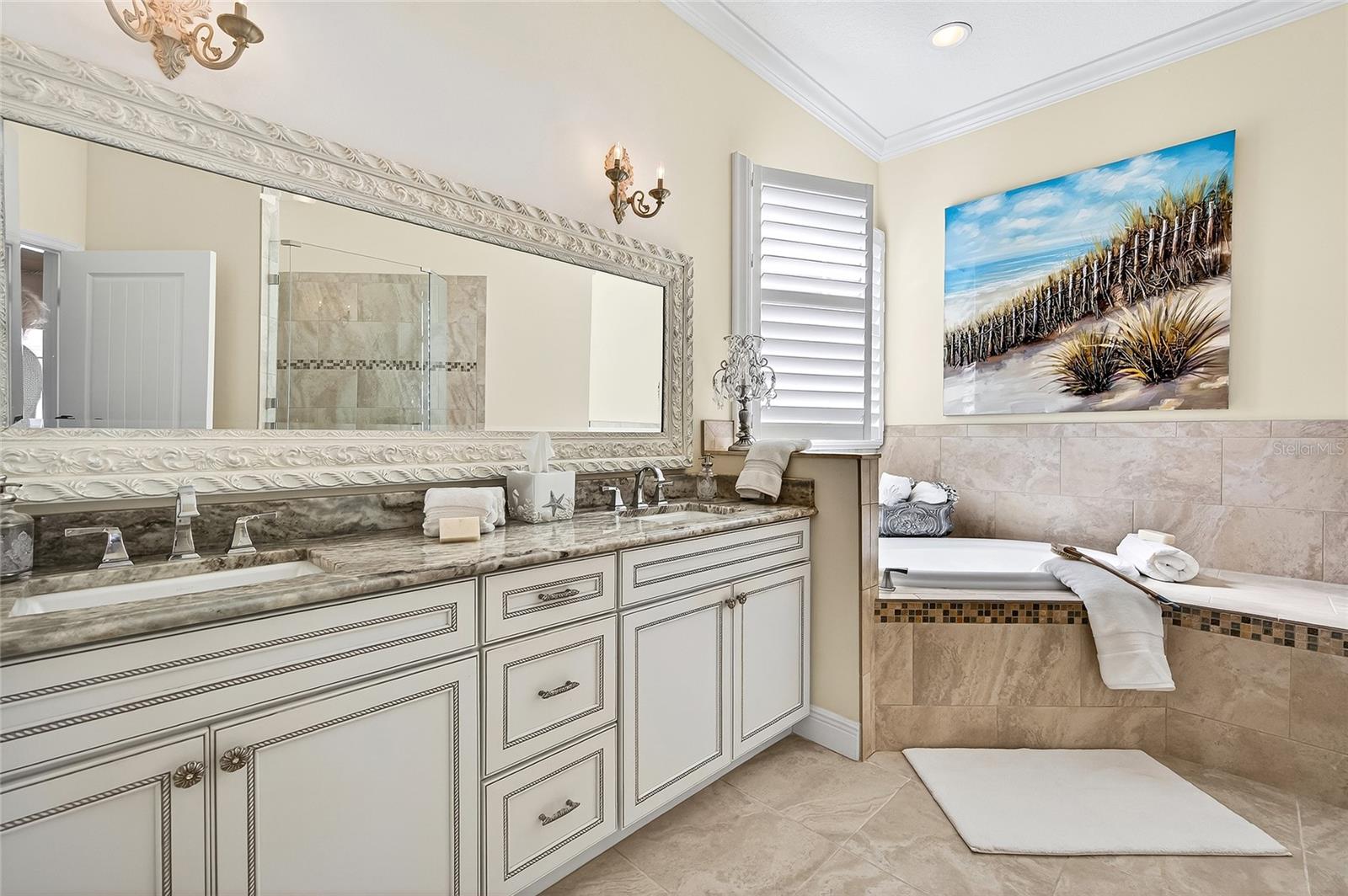 CORAL CAYE - Residential