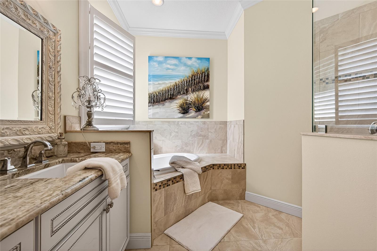 CORAL CAYE - Residential