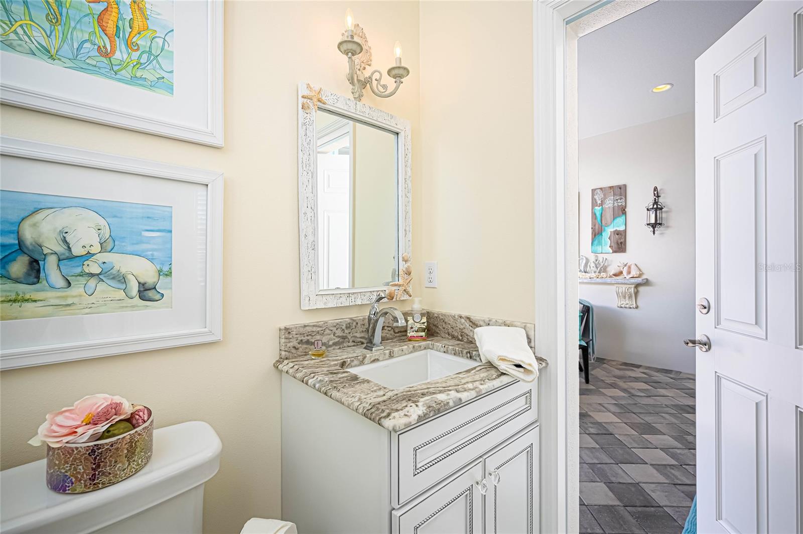 CORAL CAYE - Residential