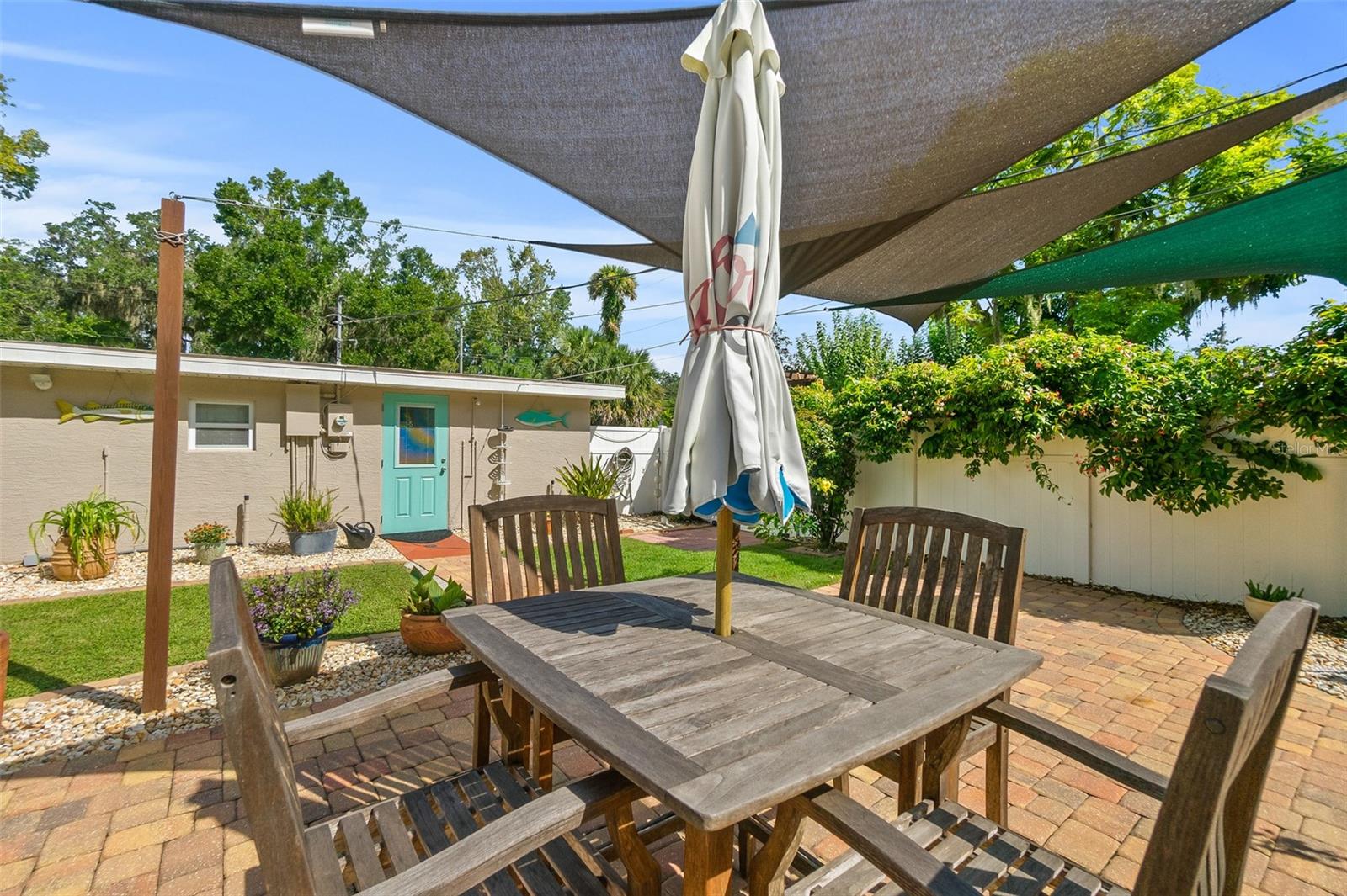 PLANTATION ACRES - Residential