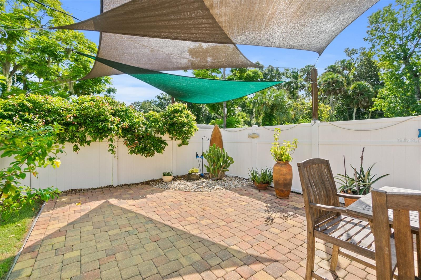 PLANTATION ACRES - Residential