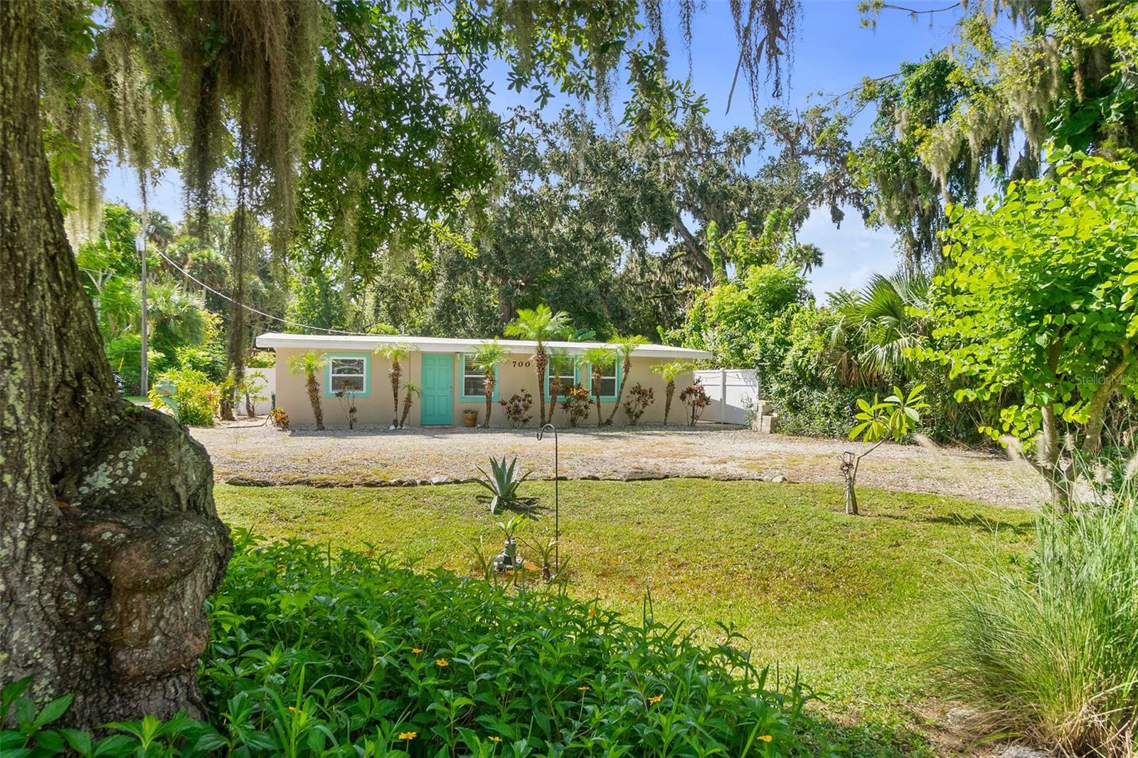 PLANTATION ACRES - Residential
