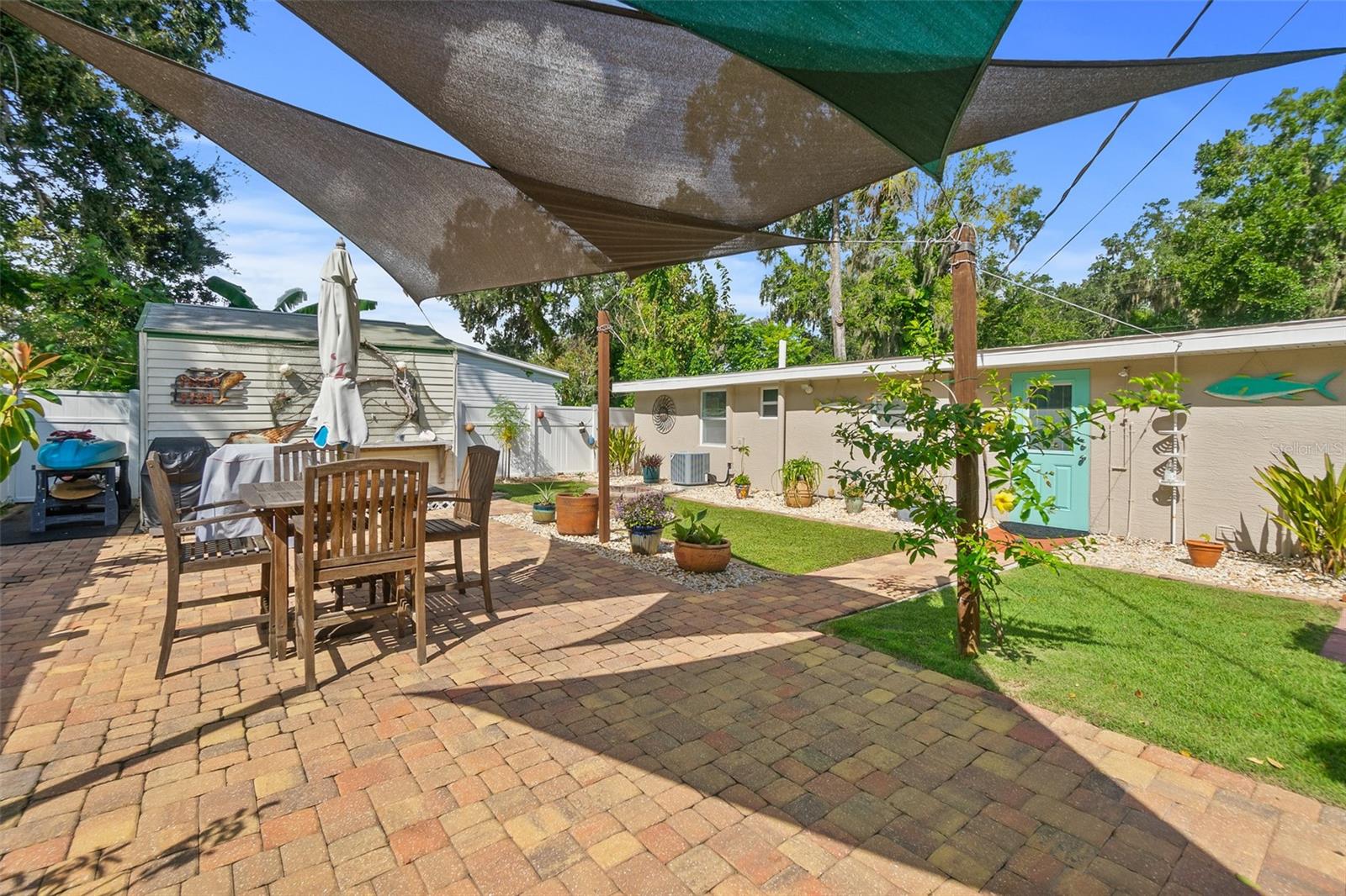 PLANTATION ACRES - Residential