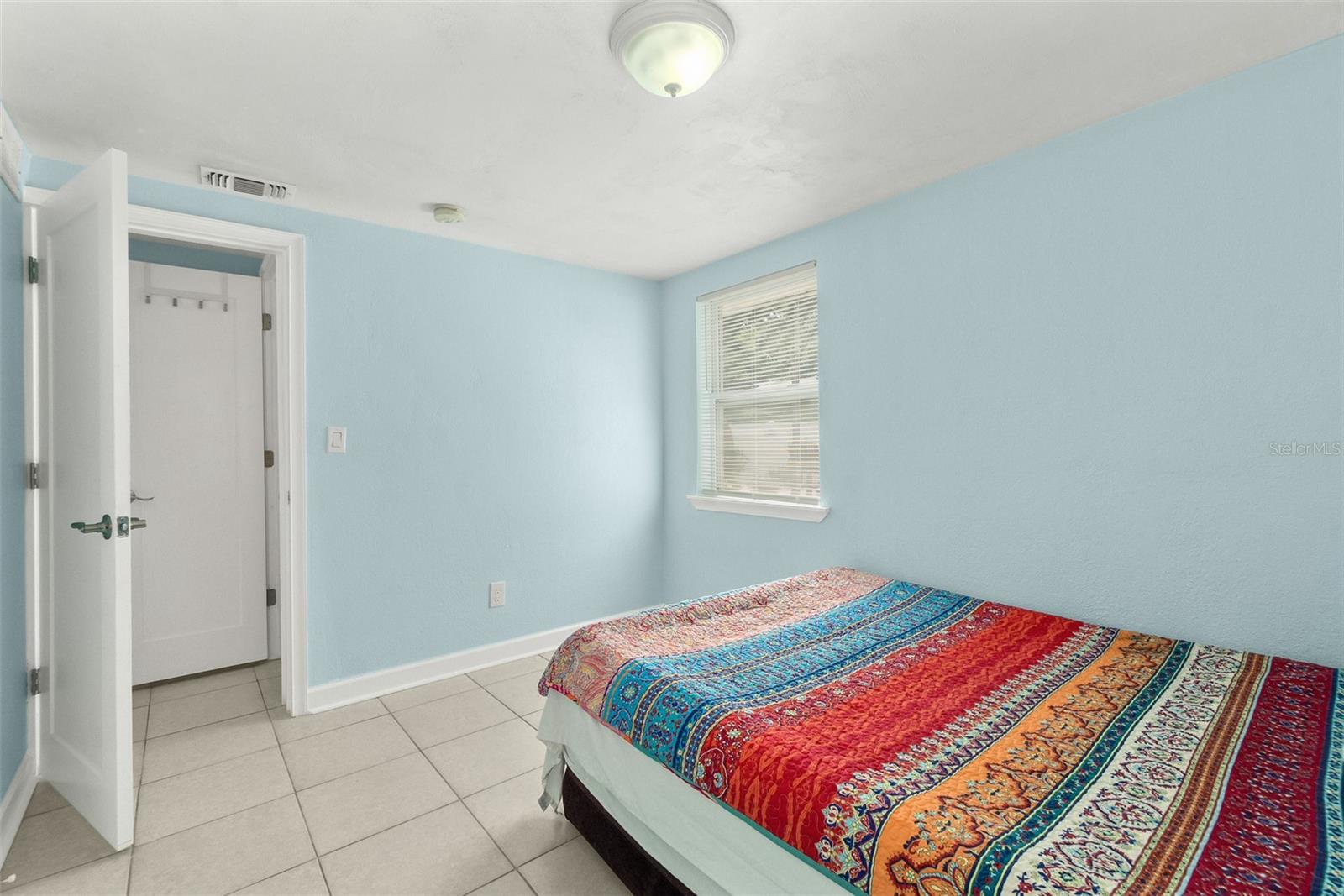 PLANTATION ACRES - Residential