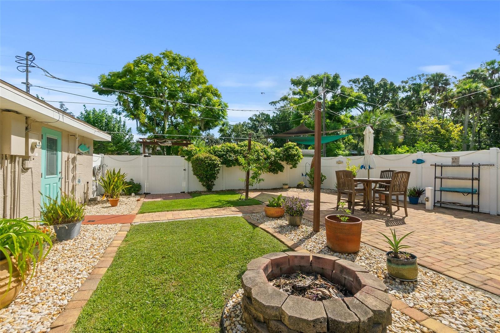 PLANTATION ACRES - Residential