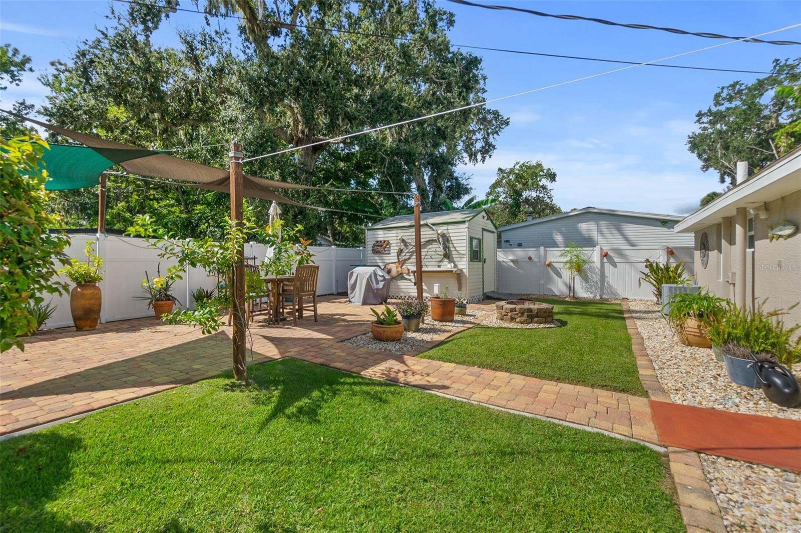 PLANTATION ACRES - Residential