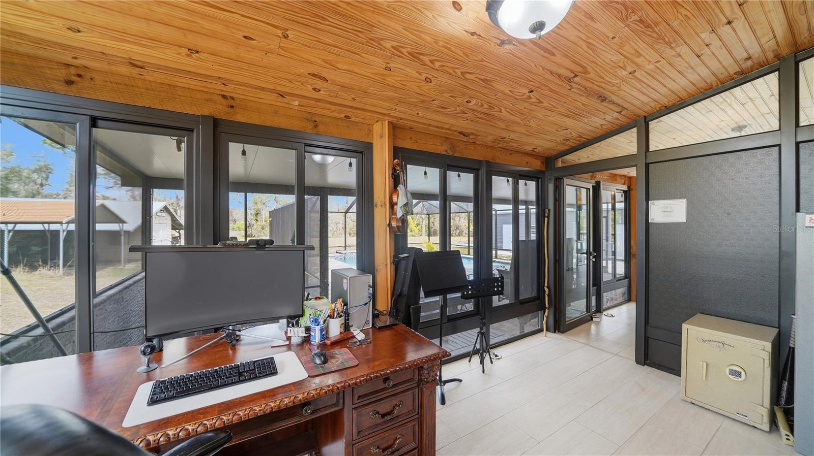 ACREAGE & UNREC - Residential