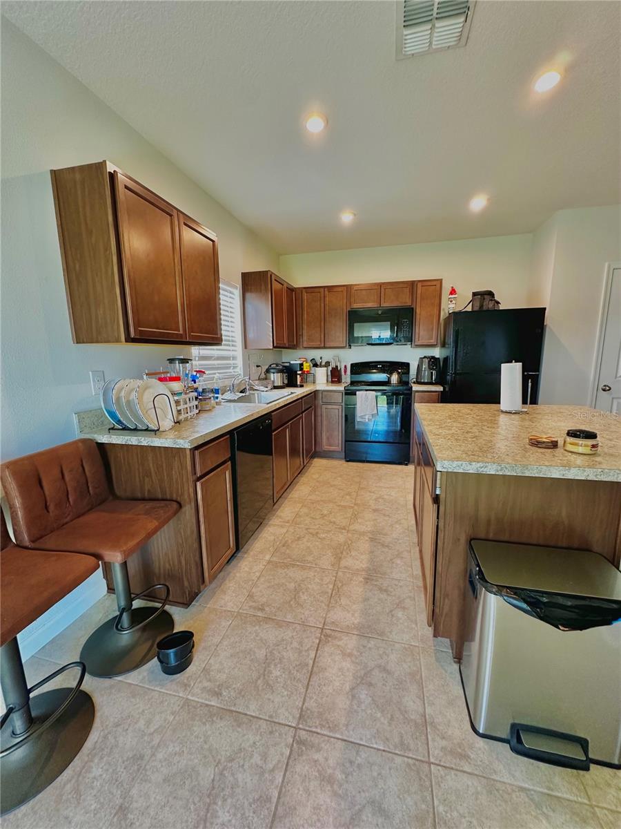 EAGLE LNDG PH II - Residential Lease