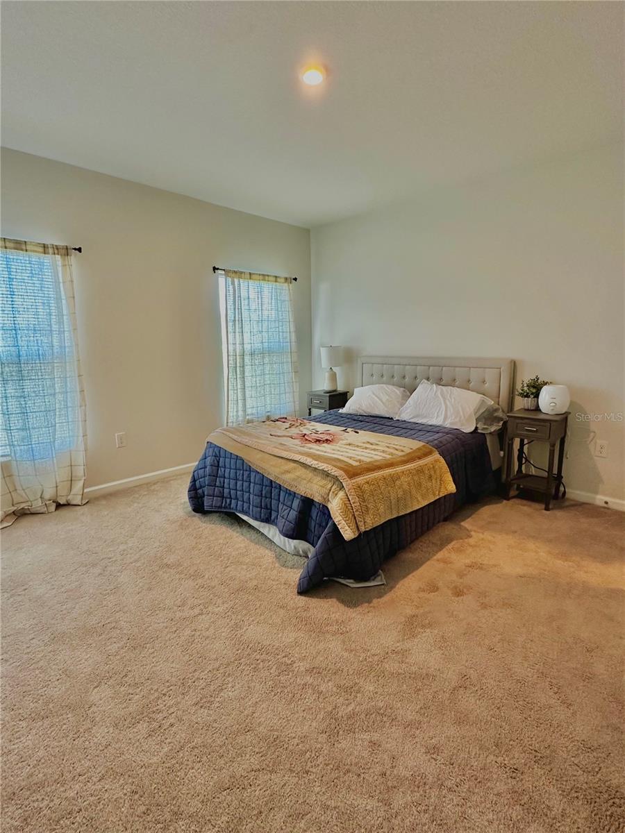 EAGLE LNDG PH II - Residential Lease