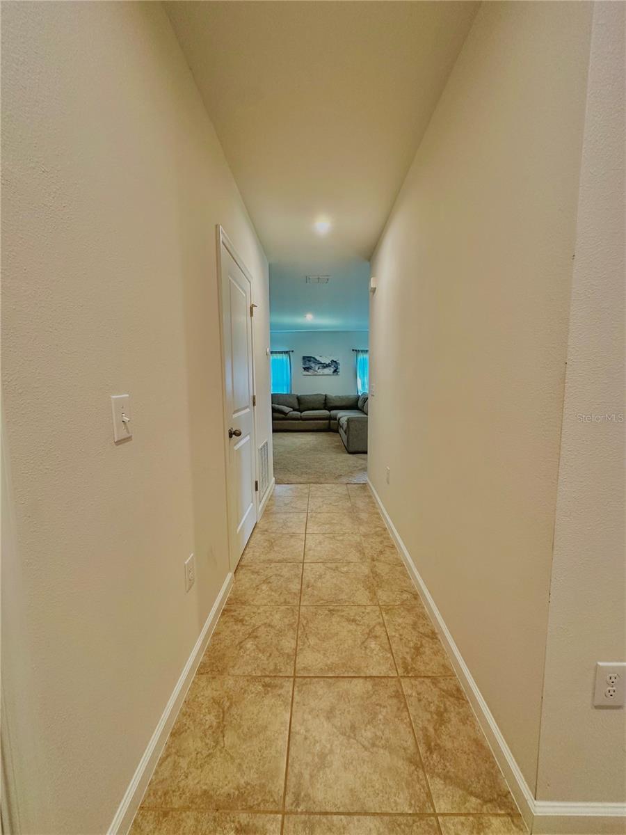 EAGLE LNDG PH II - Residential Lease