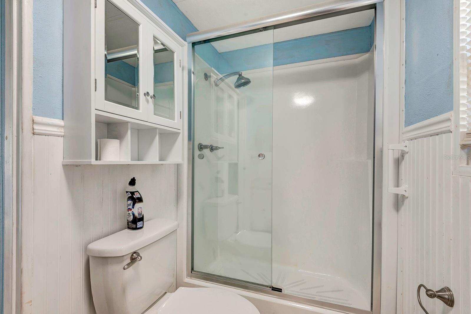 PALM LAKE ESTATES - Residential