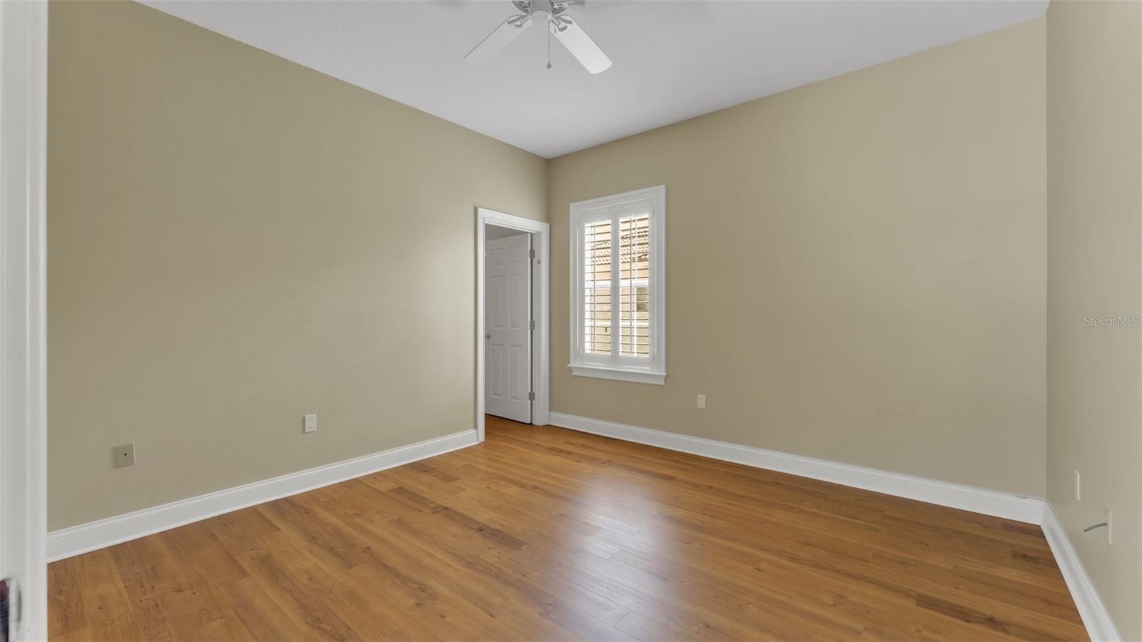 AMANDA OAKS - Residential
