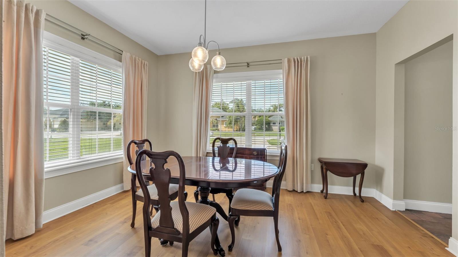 AMANDA OAKS - Residential