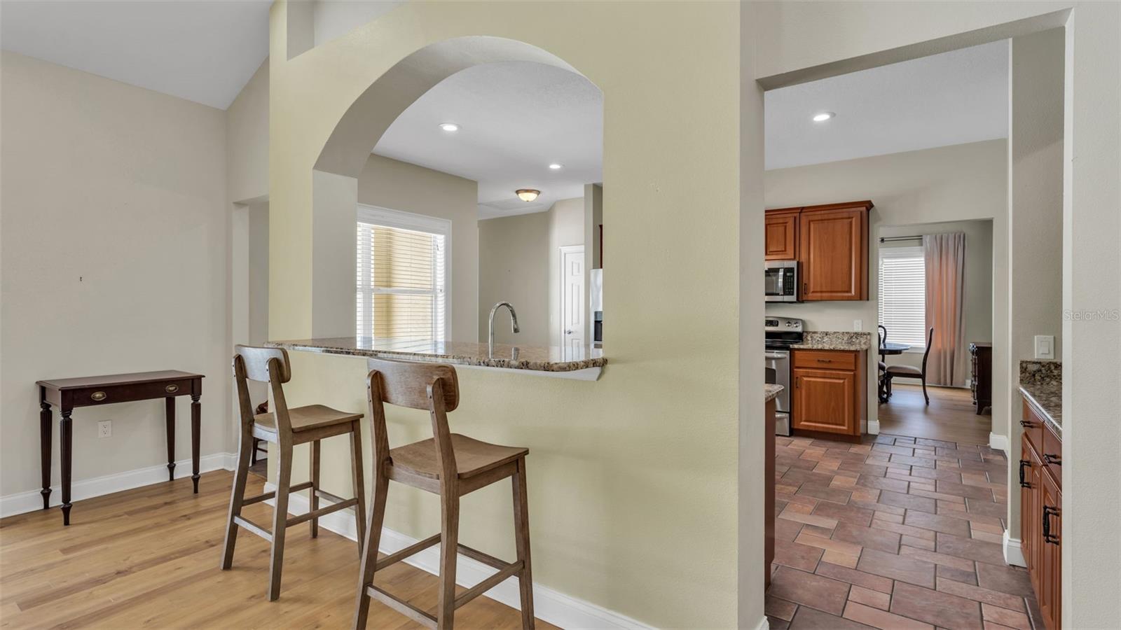 AMANDA OAKS - Residential
