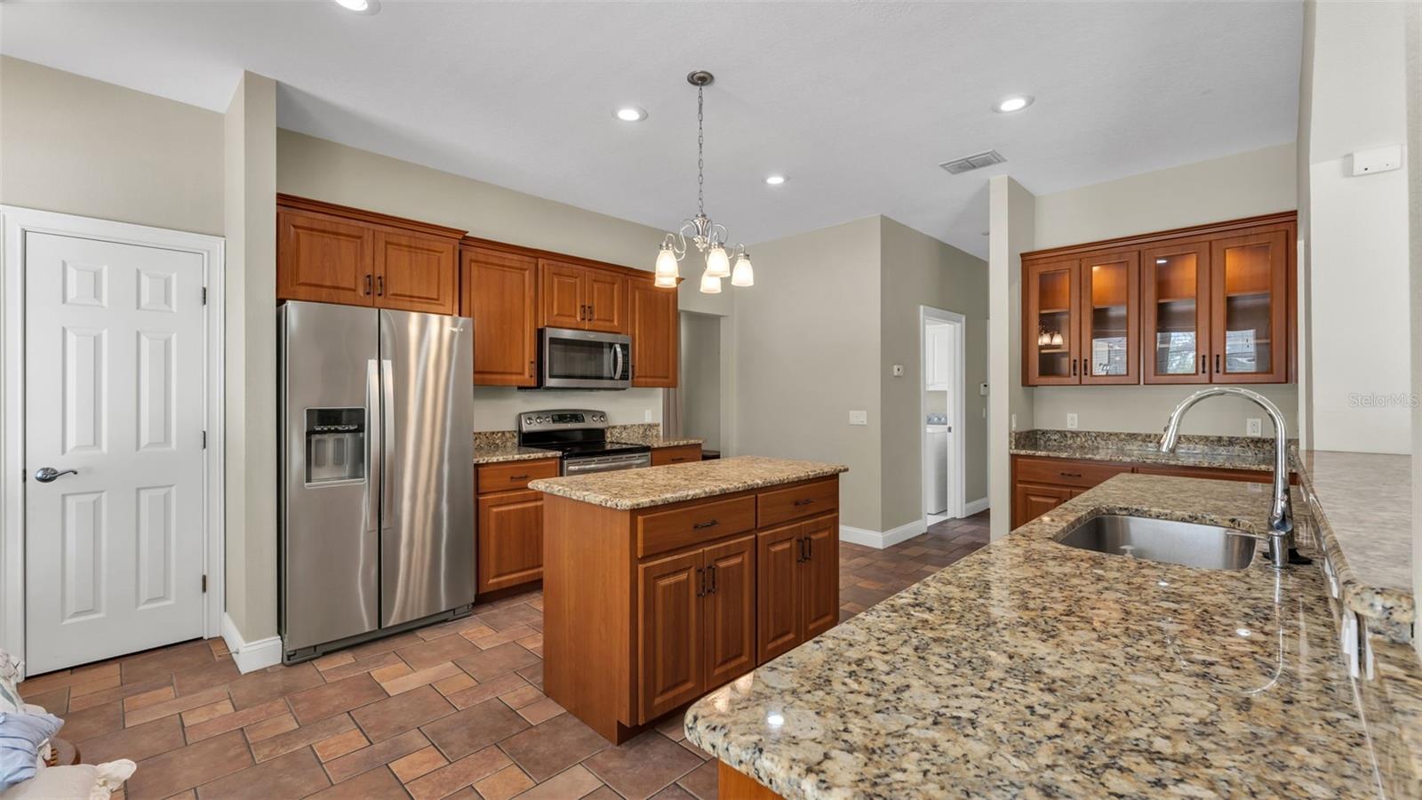 AMANDA OAKS - Residential