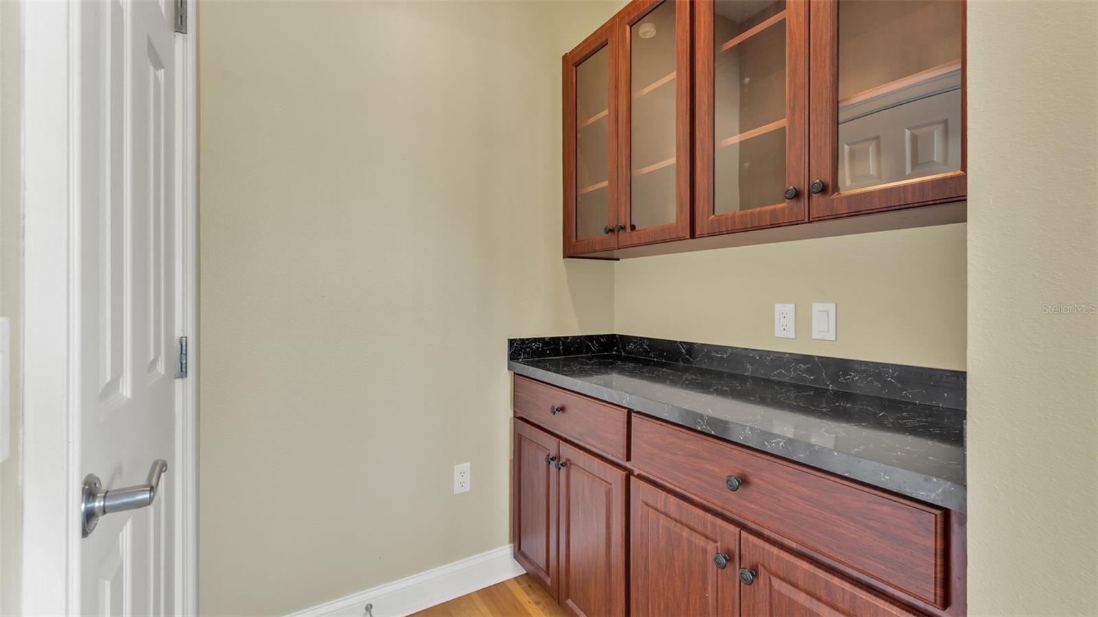 AMANDA OAKS - Residential