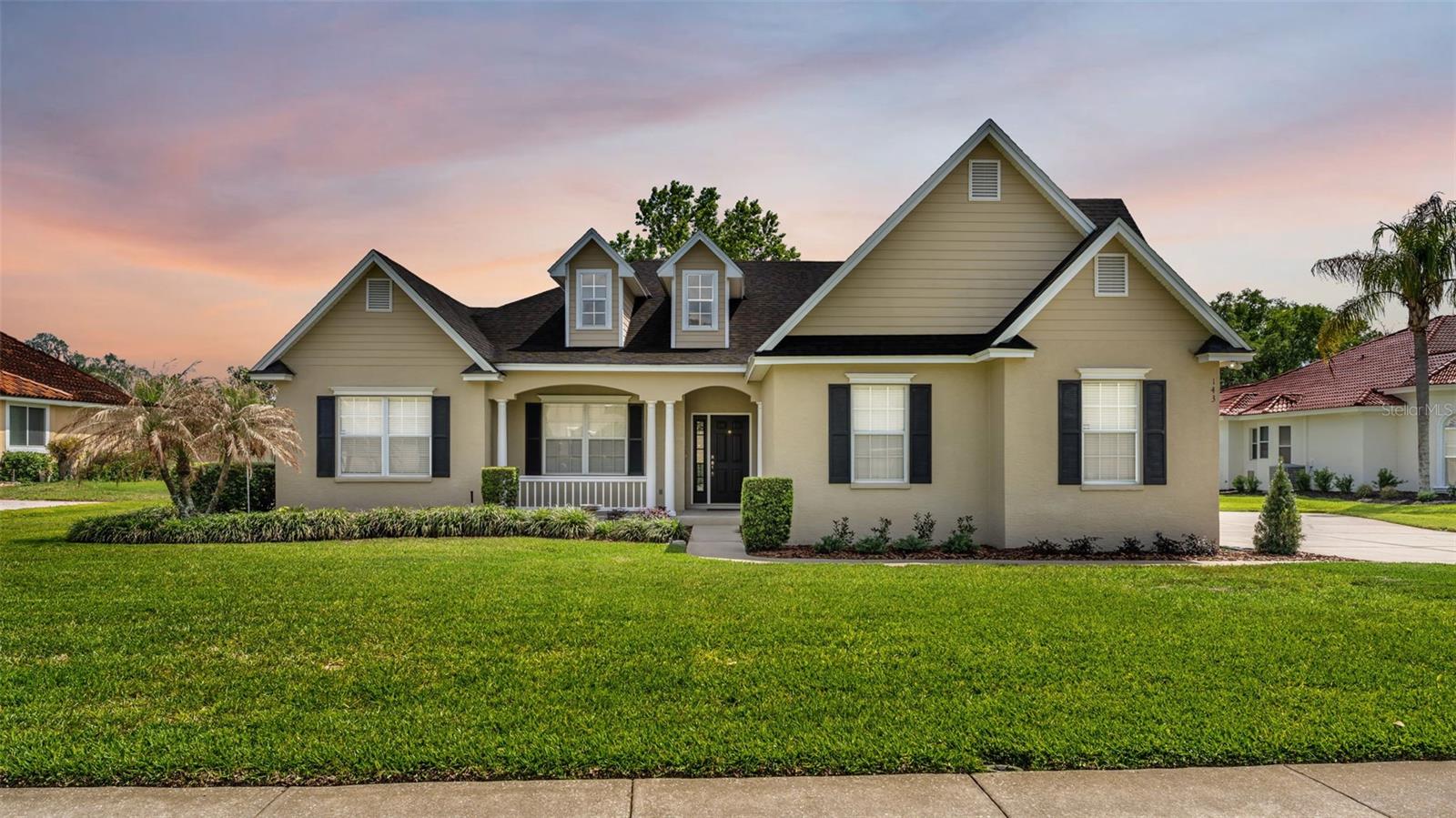 AMANDA OAKS - Residential