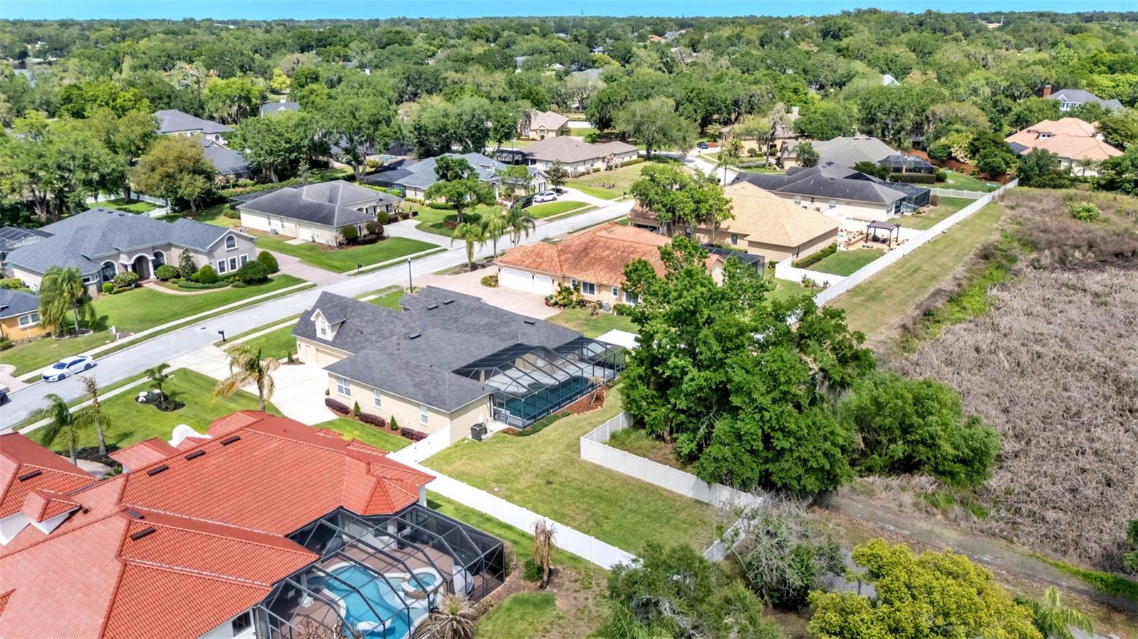 AMANDA OAKS - Residential