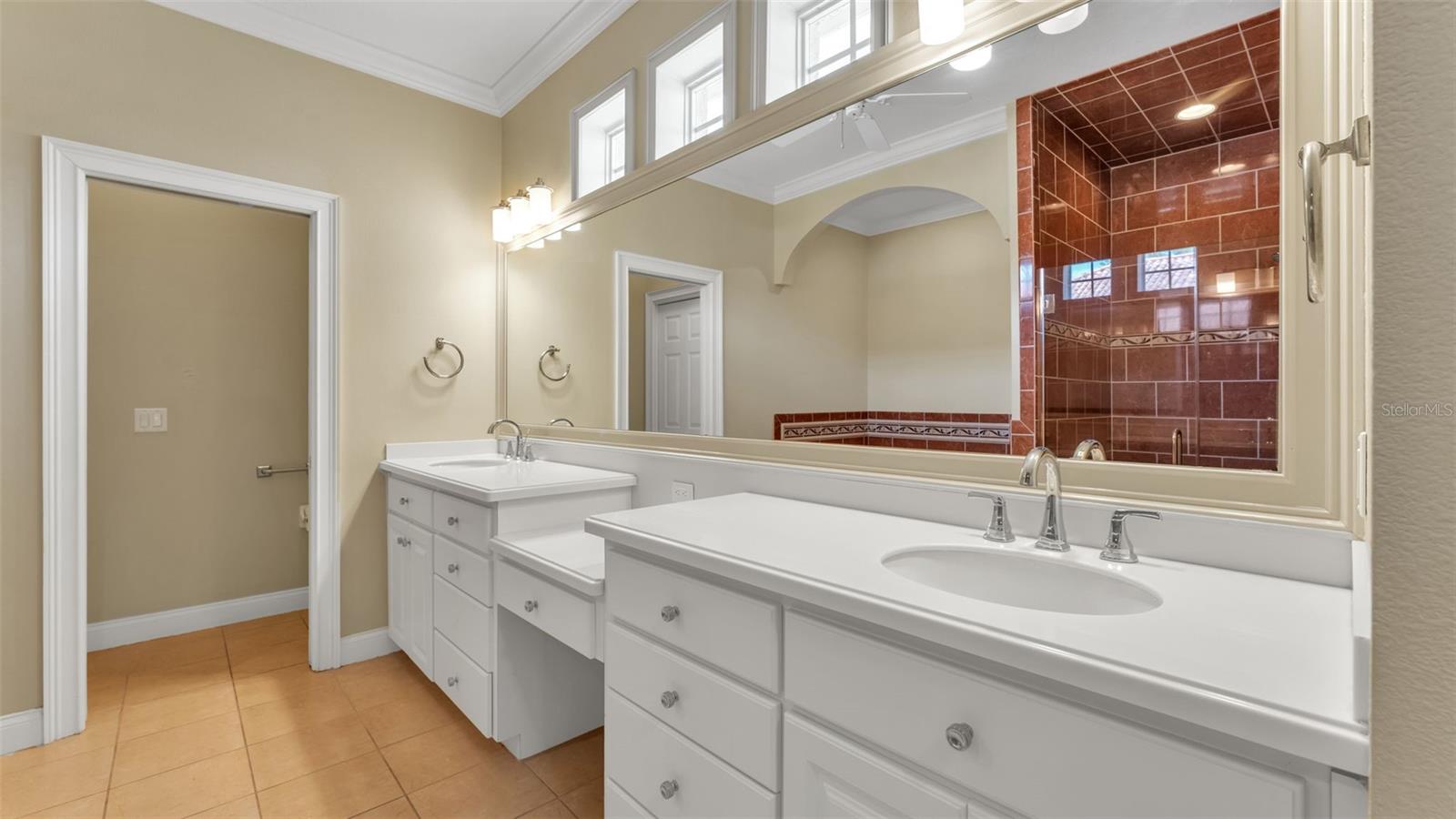 AMANDA OAKS - Residential
