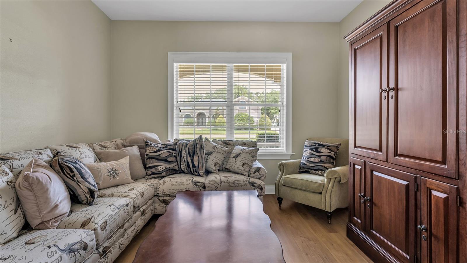 AMANDA OAKS - Residential
