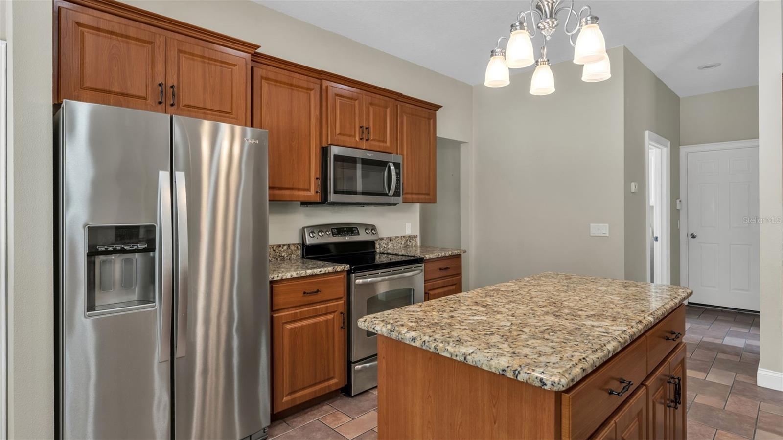 AMANDA OAKS - Residential