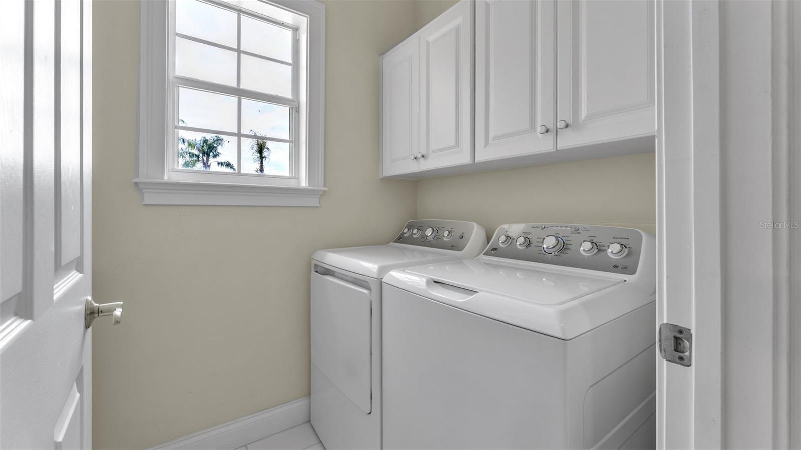 AMANDA OAKS - Residential