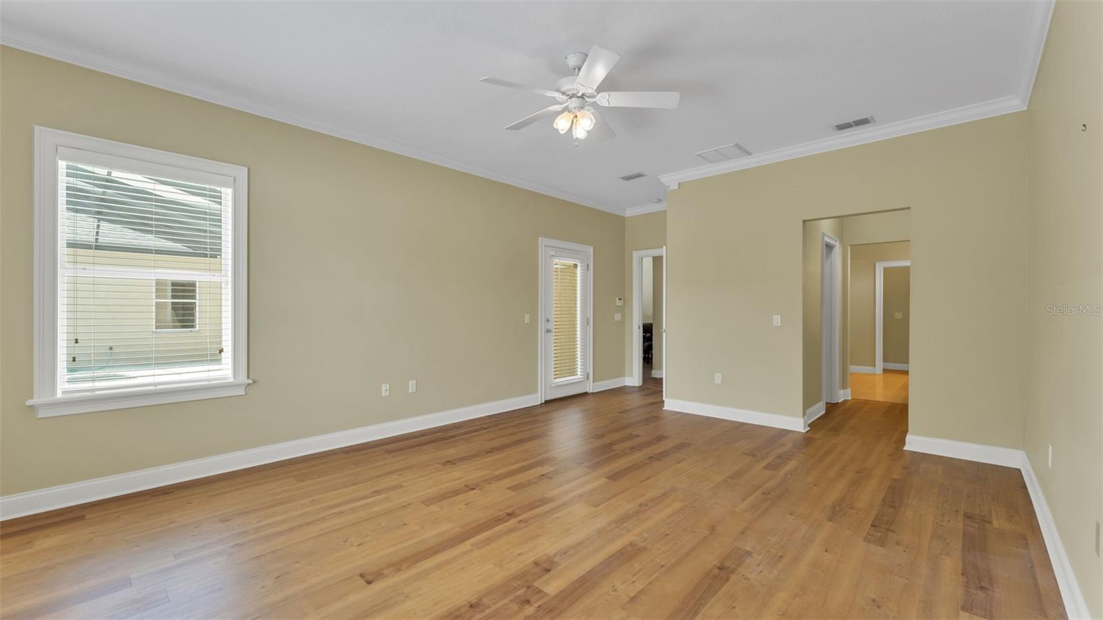 AMANDA OAKS - Residential