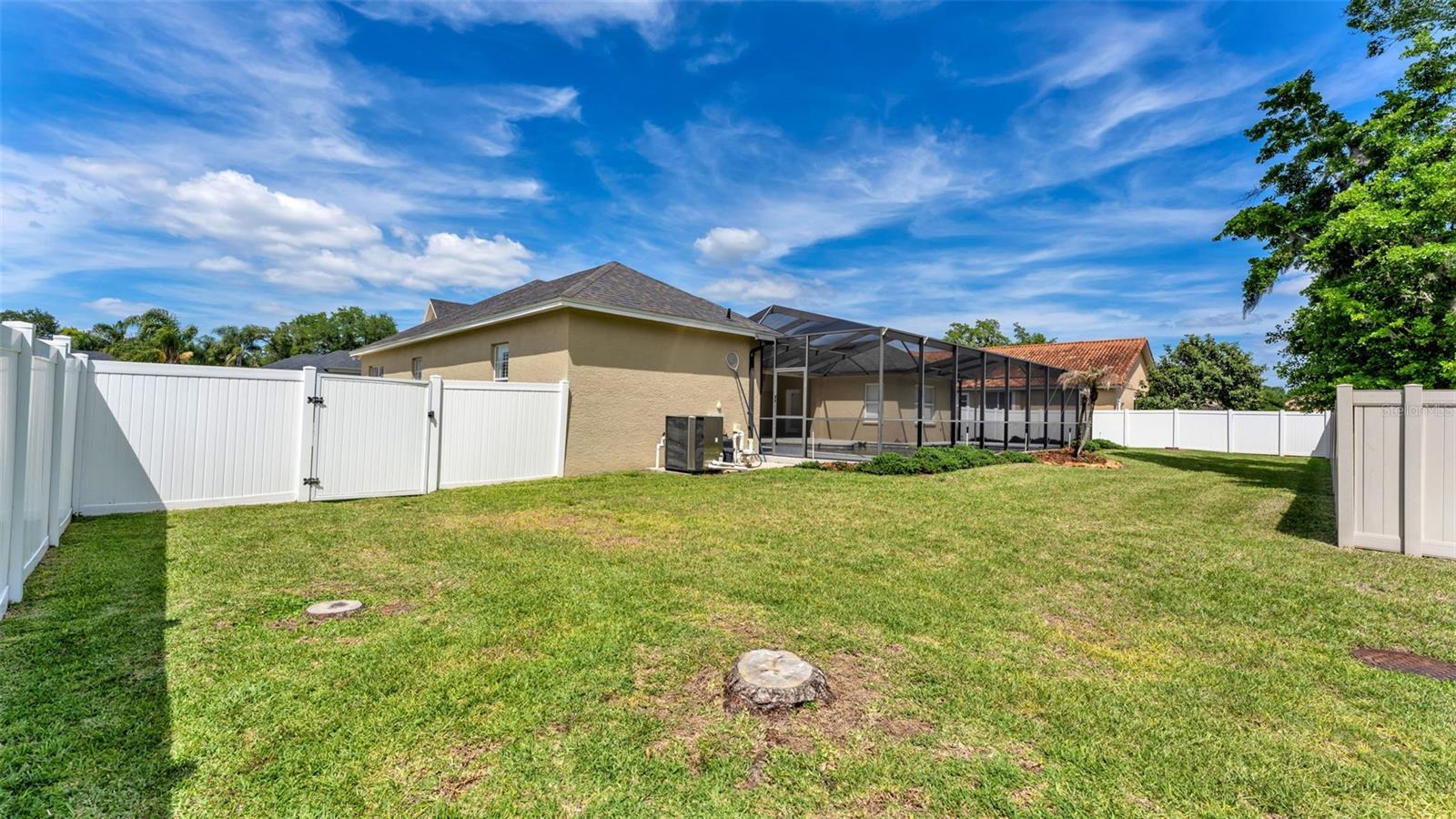 AMANDA OAKS - Residential