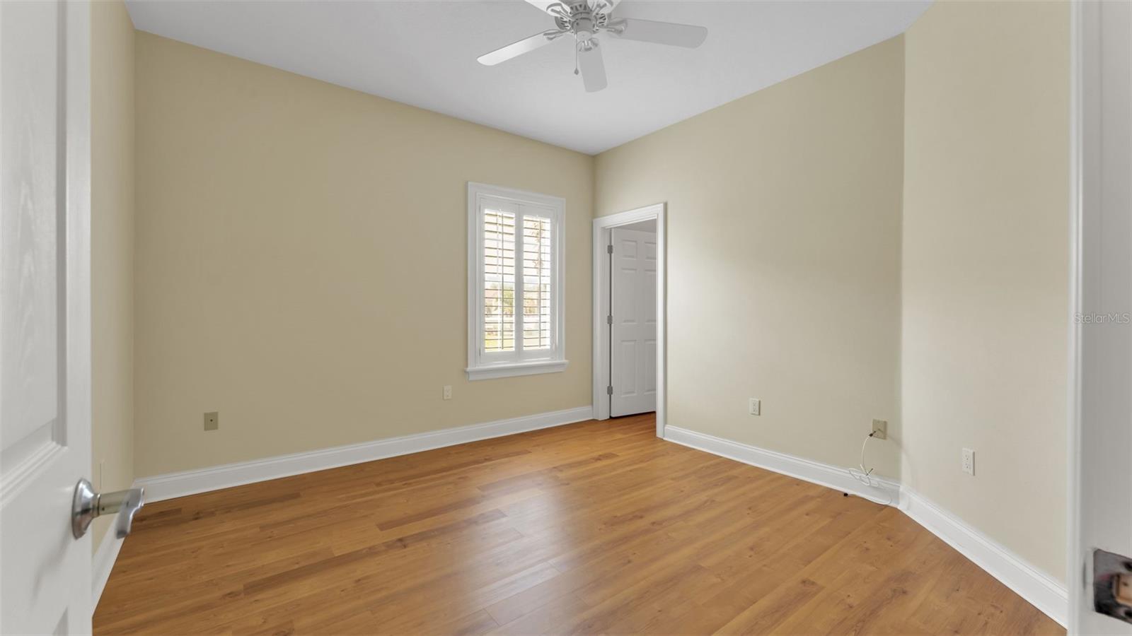AMANDA OAKS - Residential