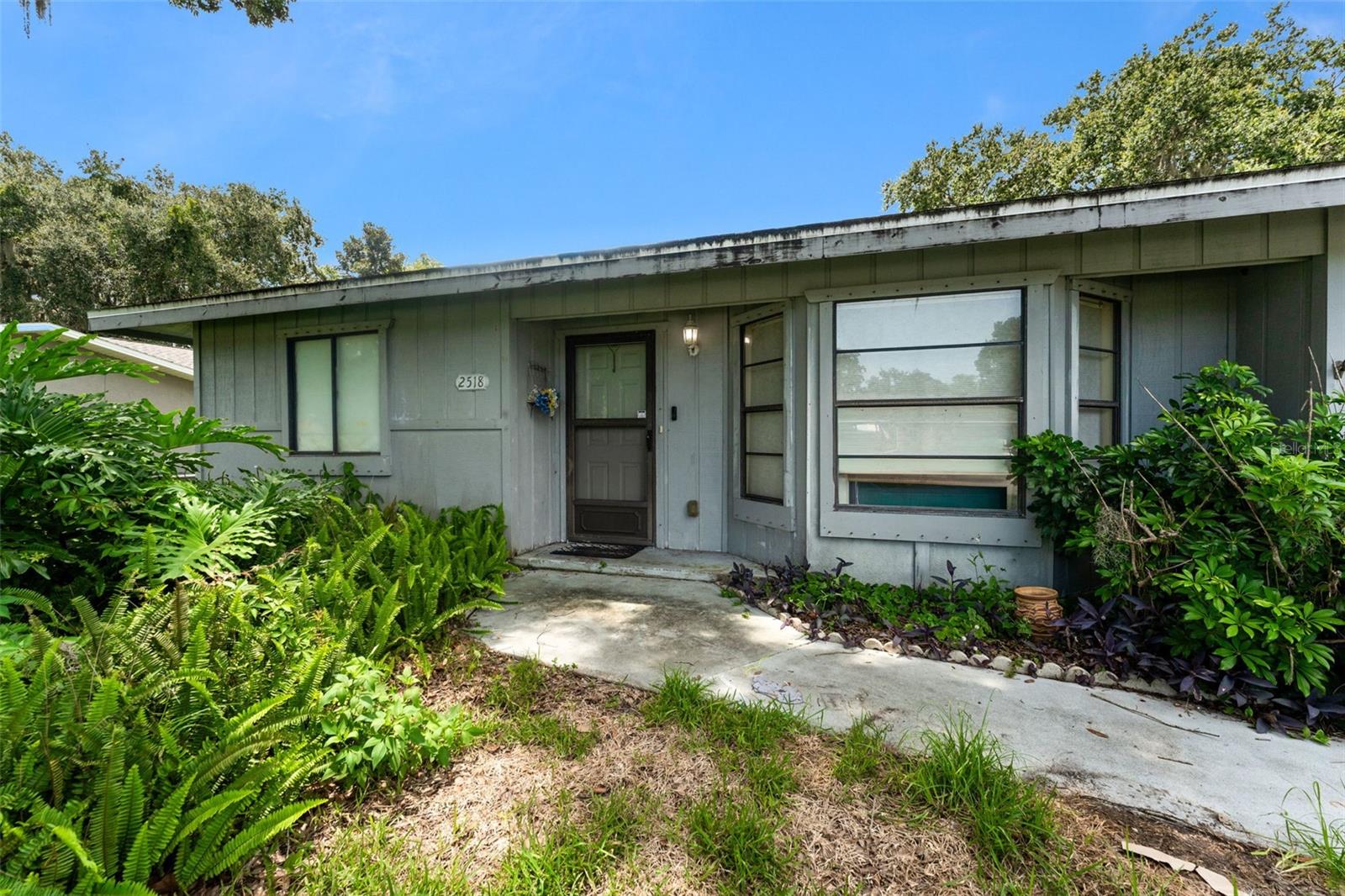 2518 NEEDLE PALM DRIVE