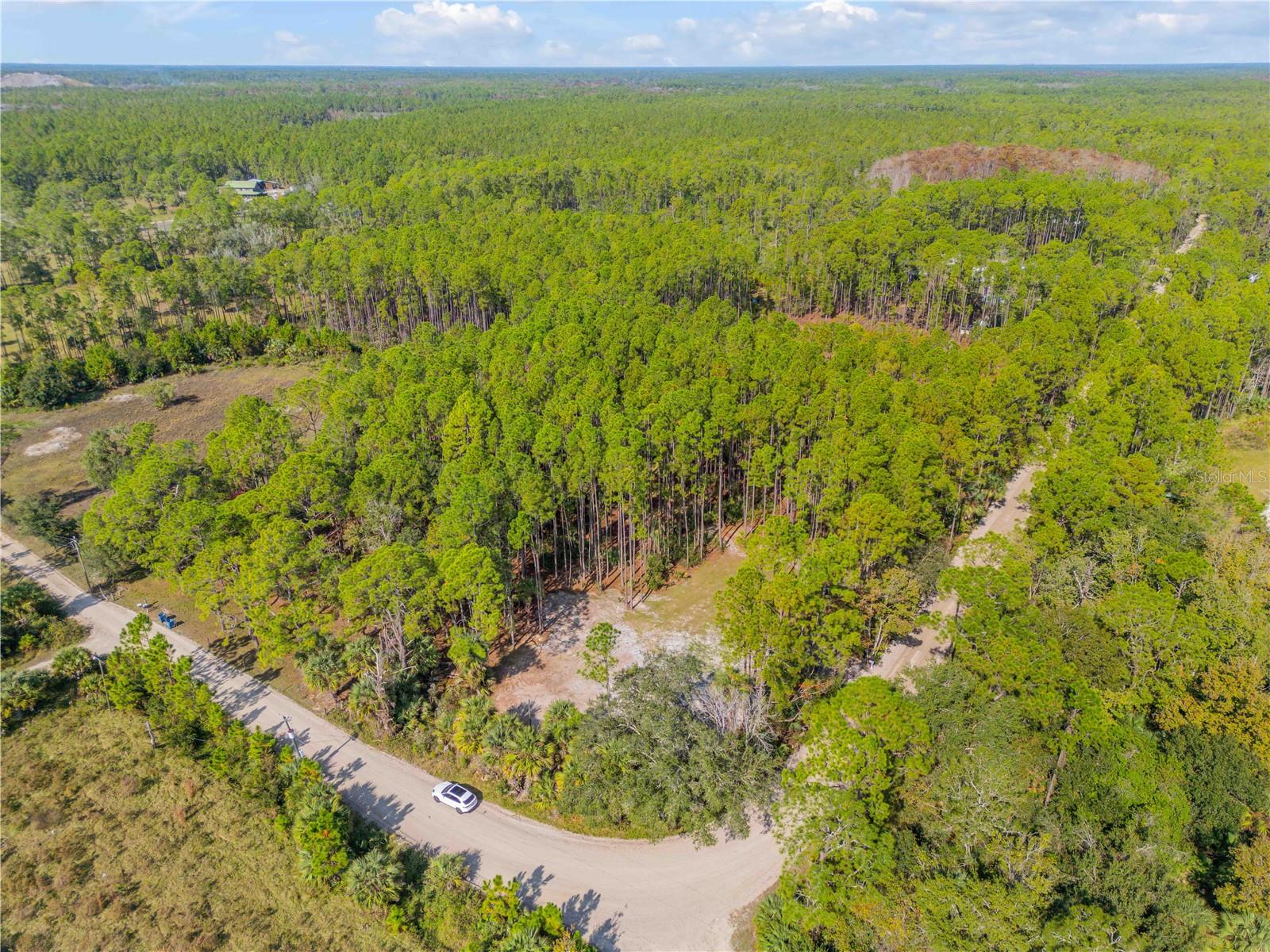 HOWE & CURRIER - Land