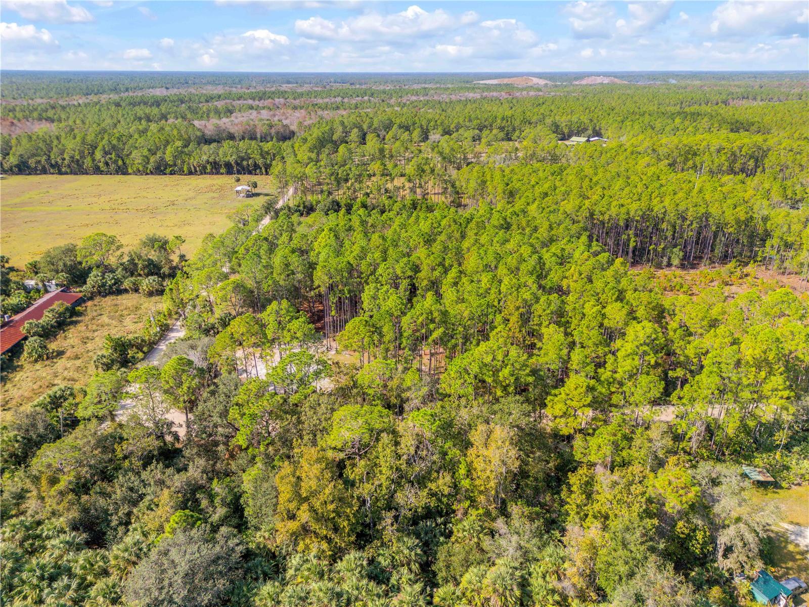 HOWE & CURRIER - Land