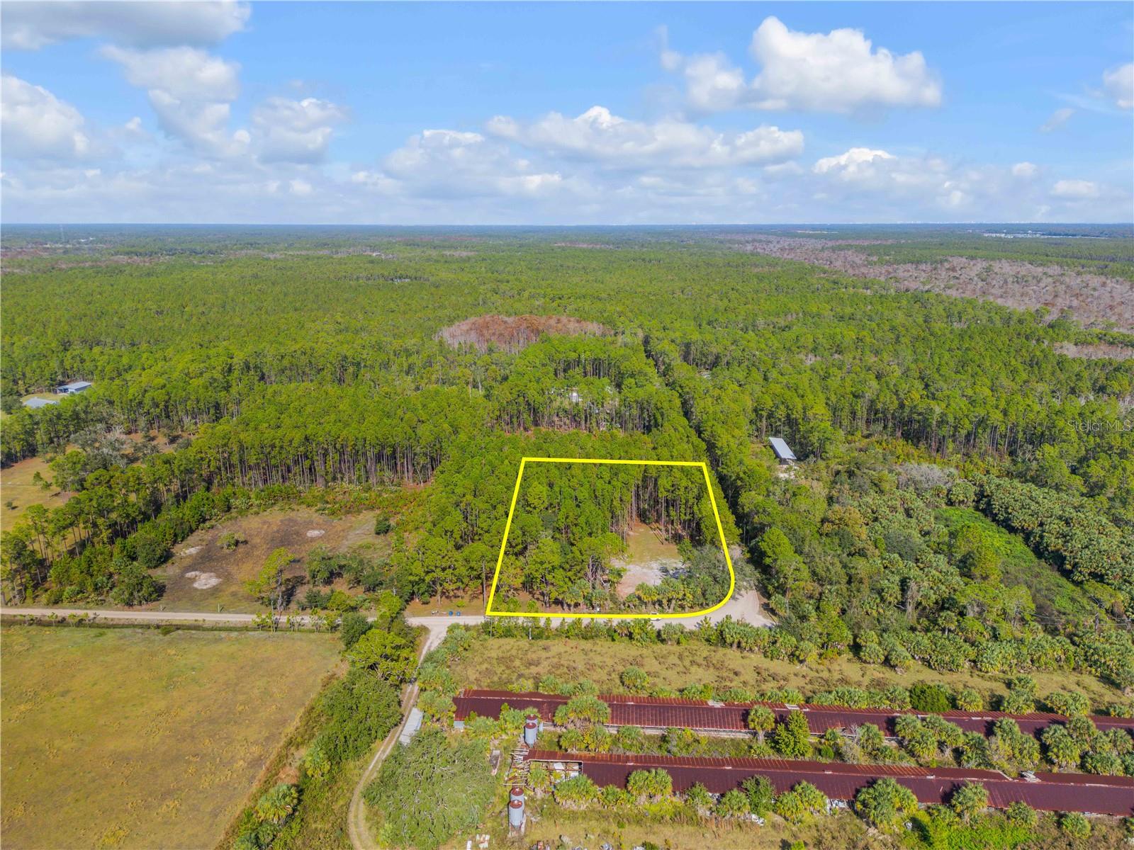 HOWE & CURRIER - Land