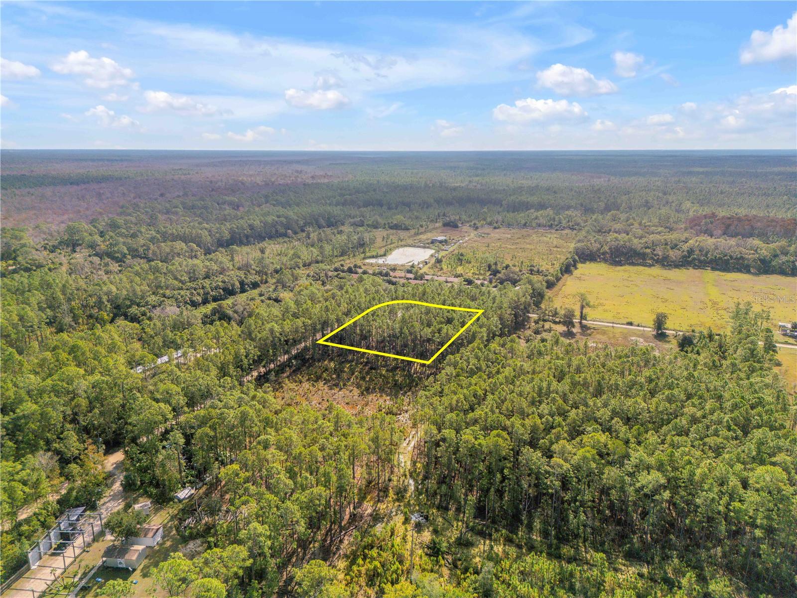 HOWE & CURRIER - Land