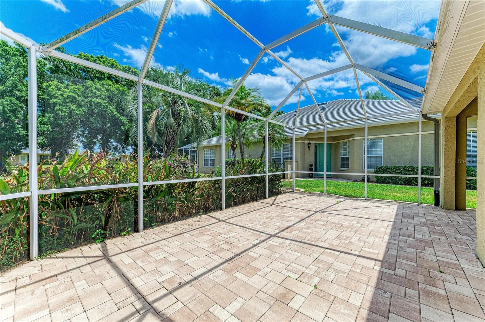AVALON AT THE VILLAGES OF PALM-AIRE 1 - Residential