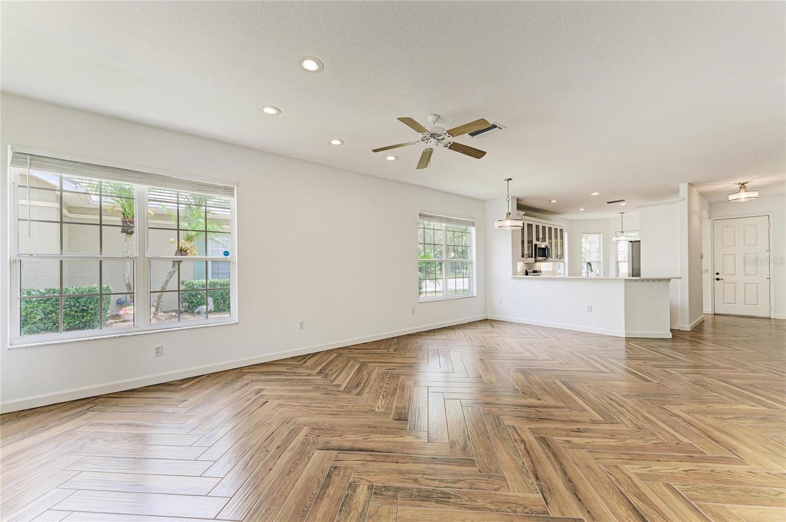 AVALON AT THE VILLAGES OF PALM-AIRE 1 - Residential