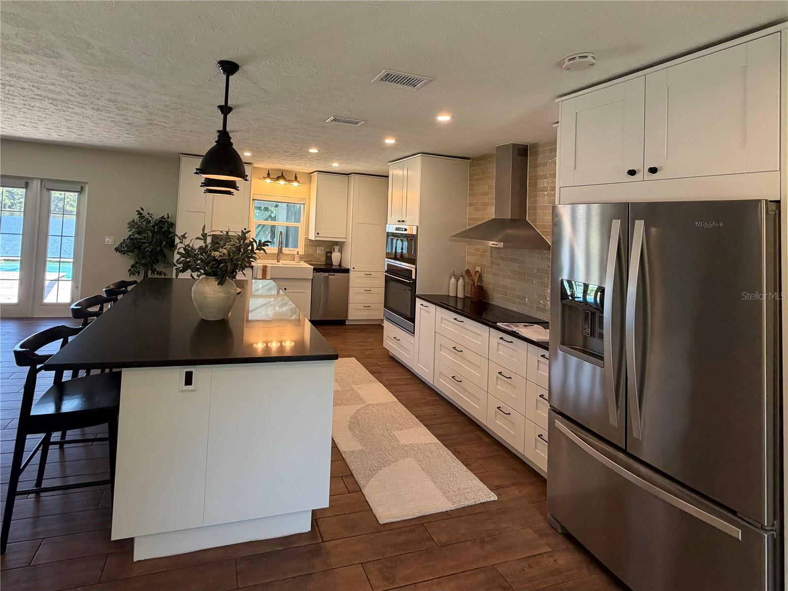 4221 RIVER HILLS DRIVE