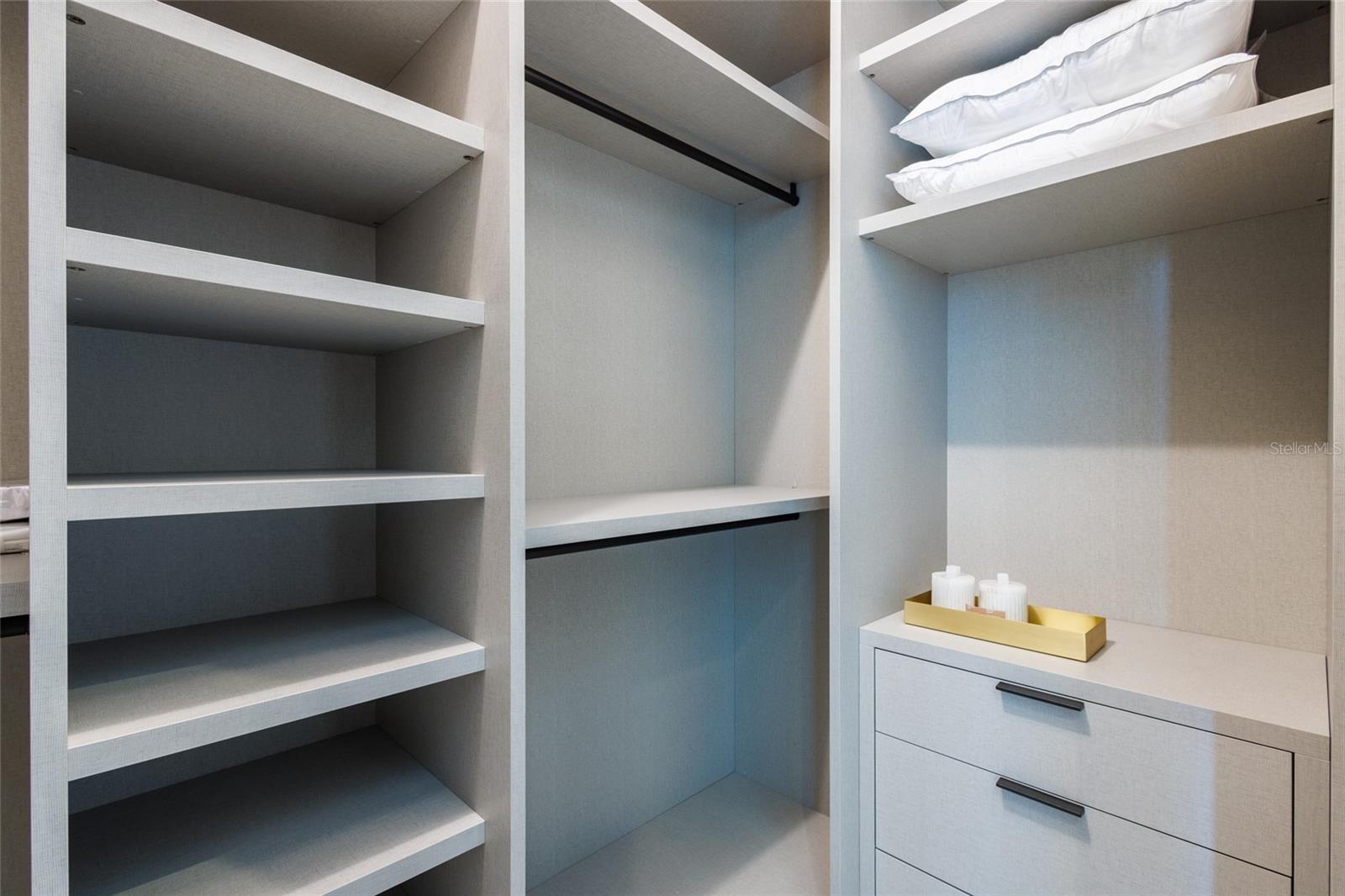 THE ISLES - Residential