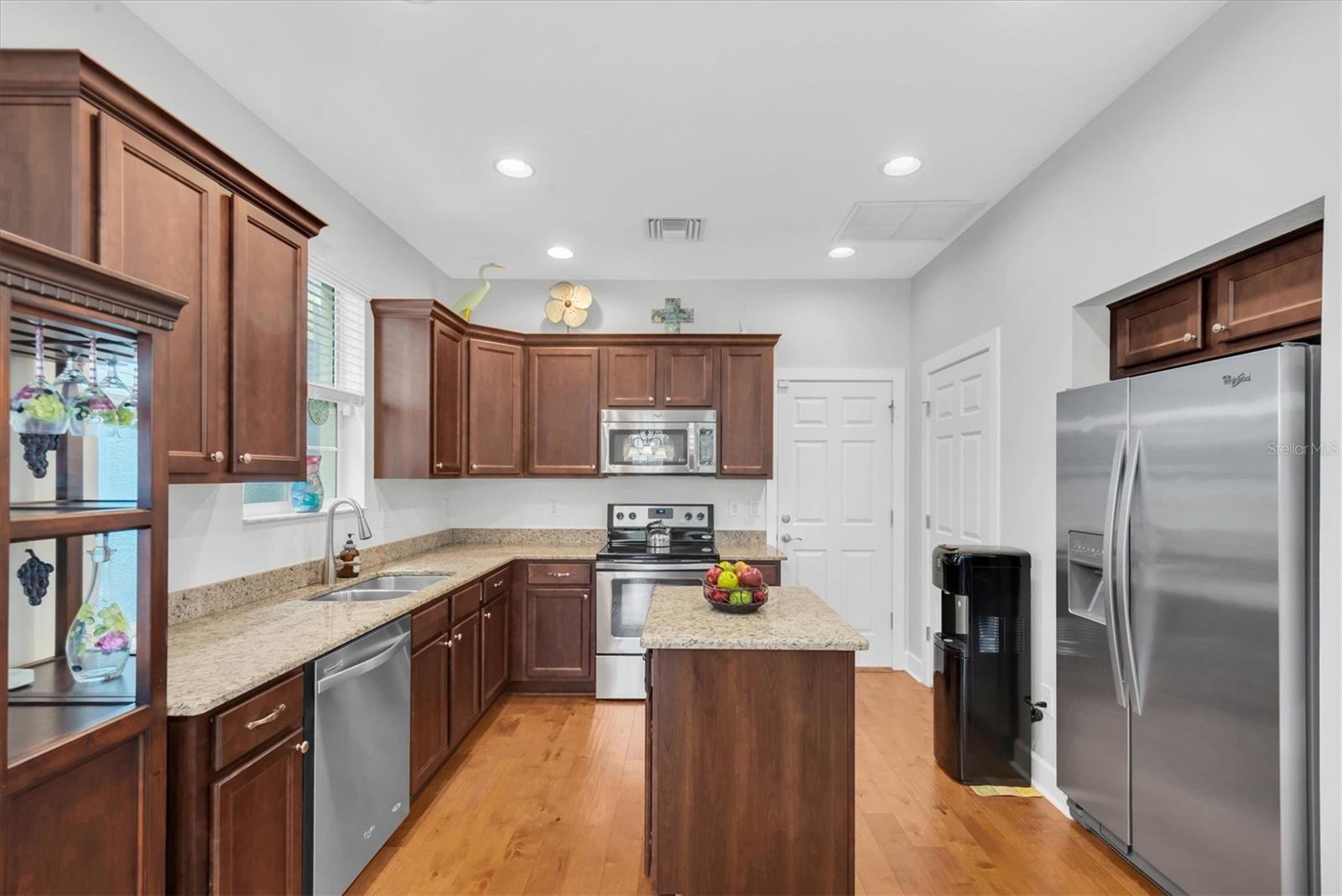 HAYES PARK VILLAGE - Residential