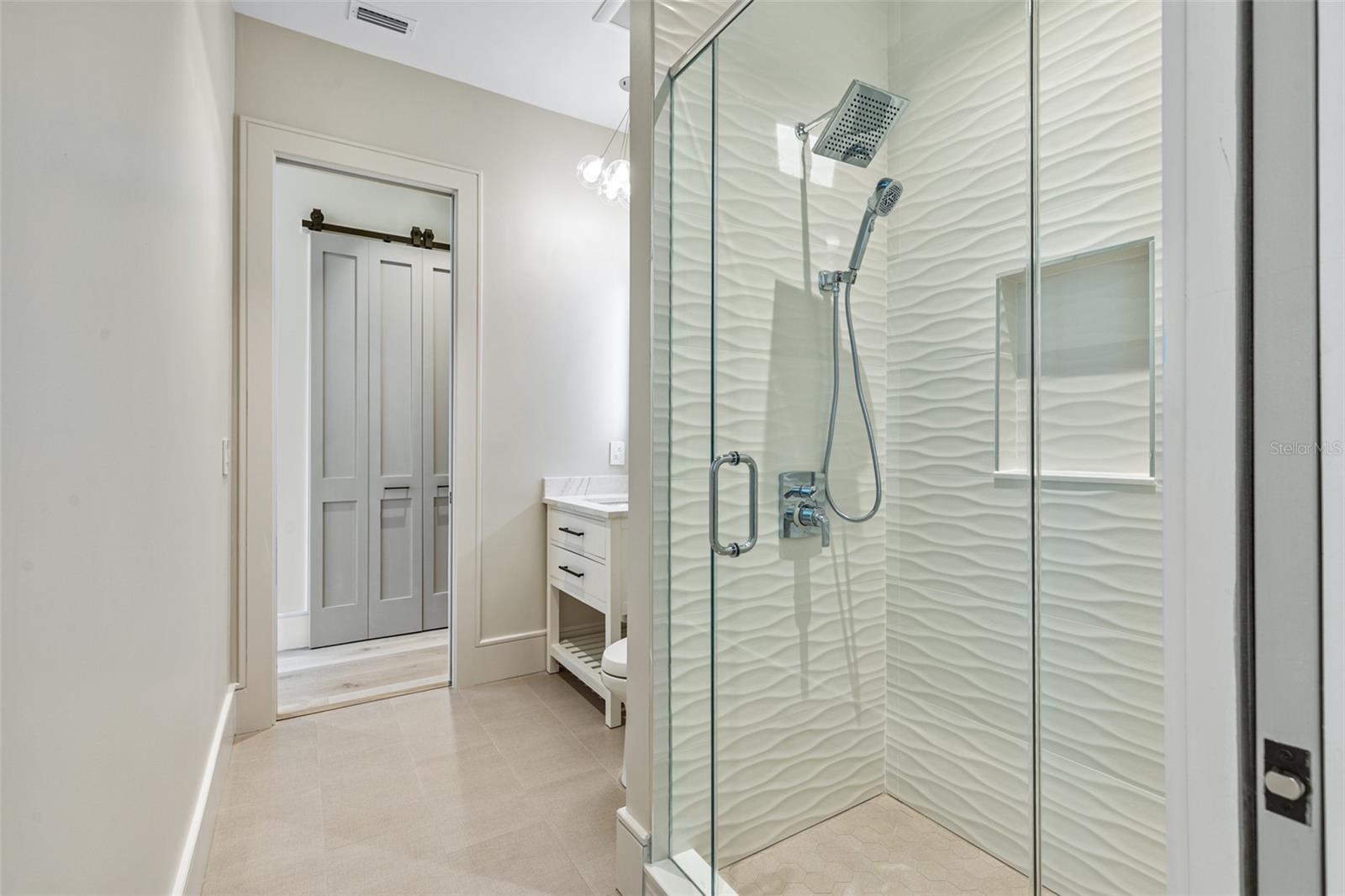 NORTHSHORE .04 - Residential