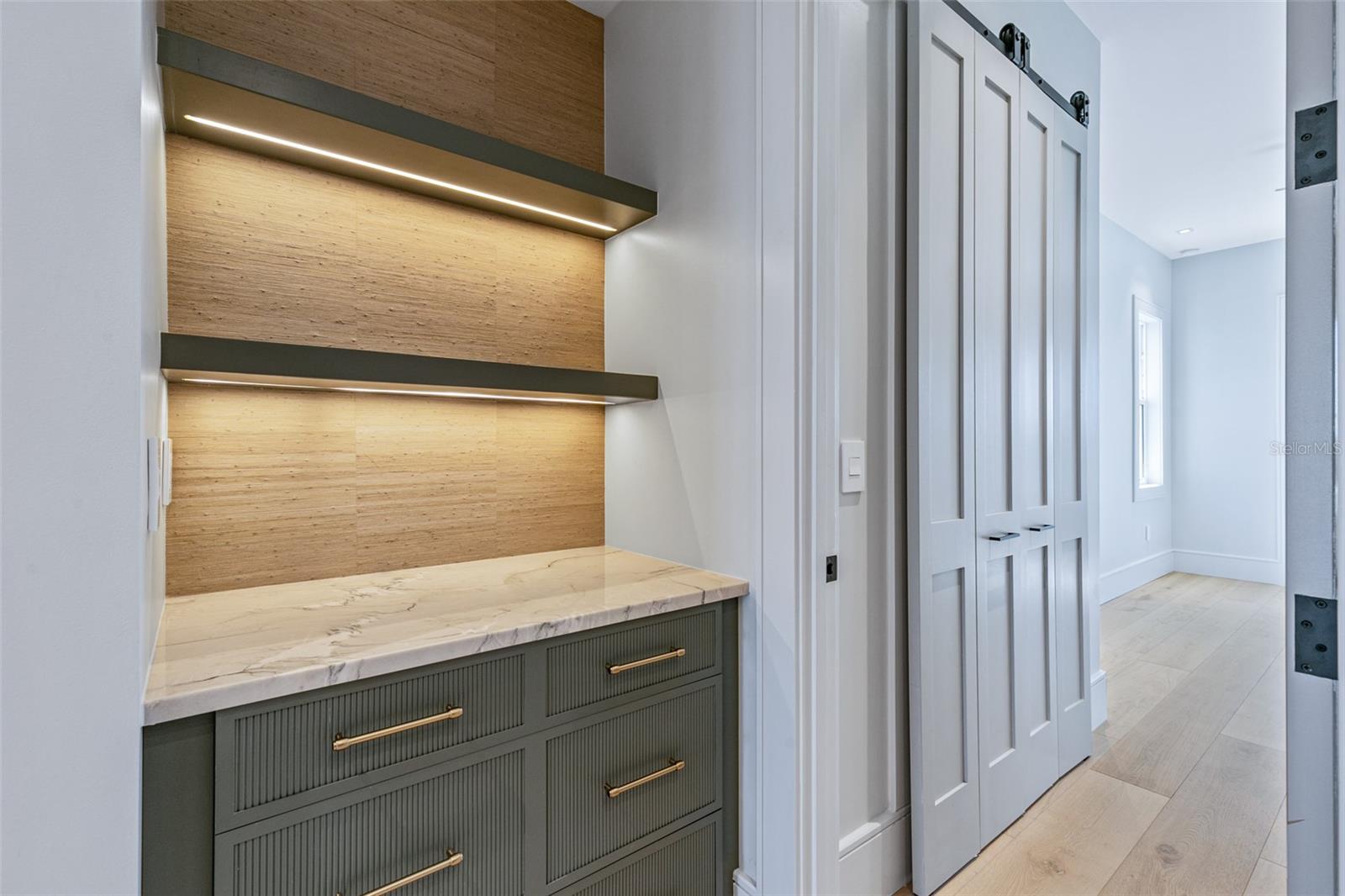 NORTHSHORE .04 - Residential