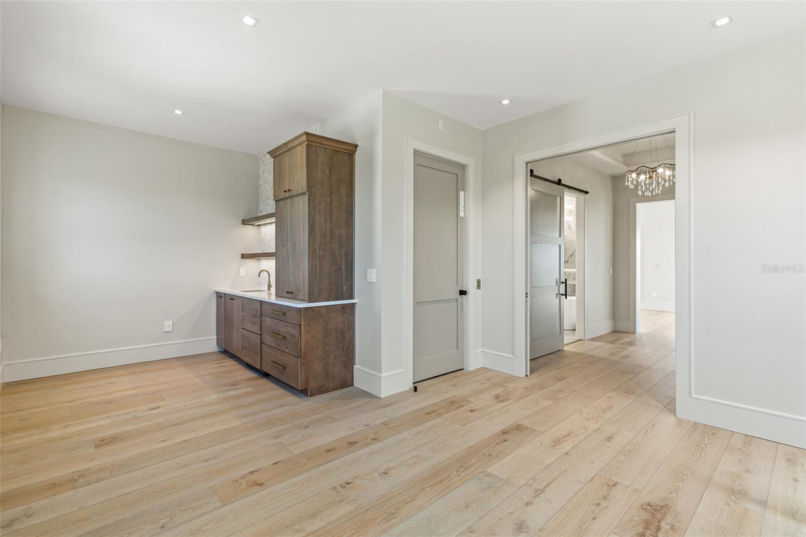 NORTHSHORE .04 - Residential