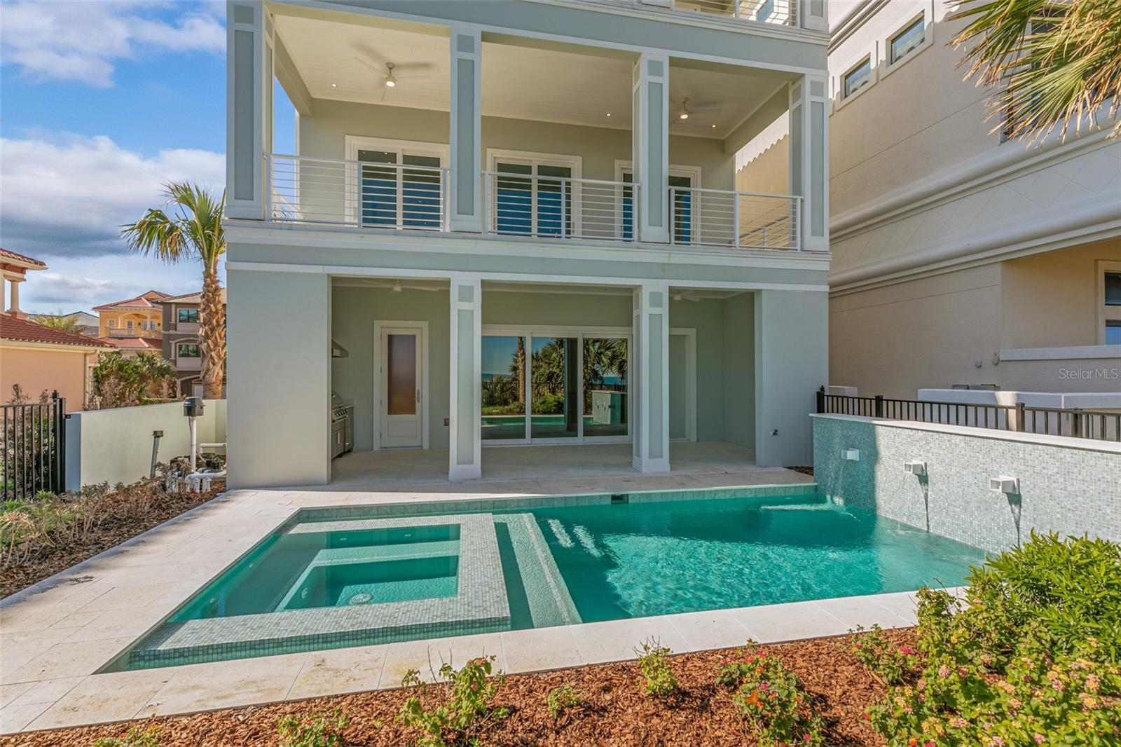 NORTHSHORE .04 - Residential