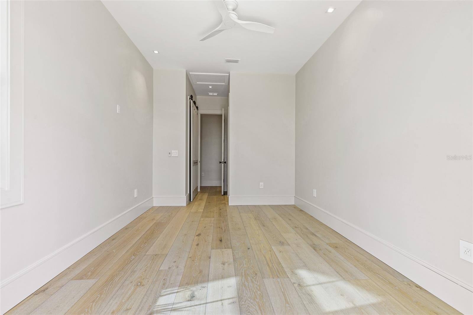 NORTHSHORE .04 - Residential