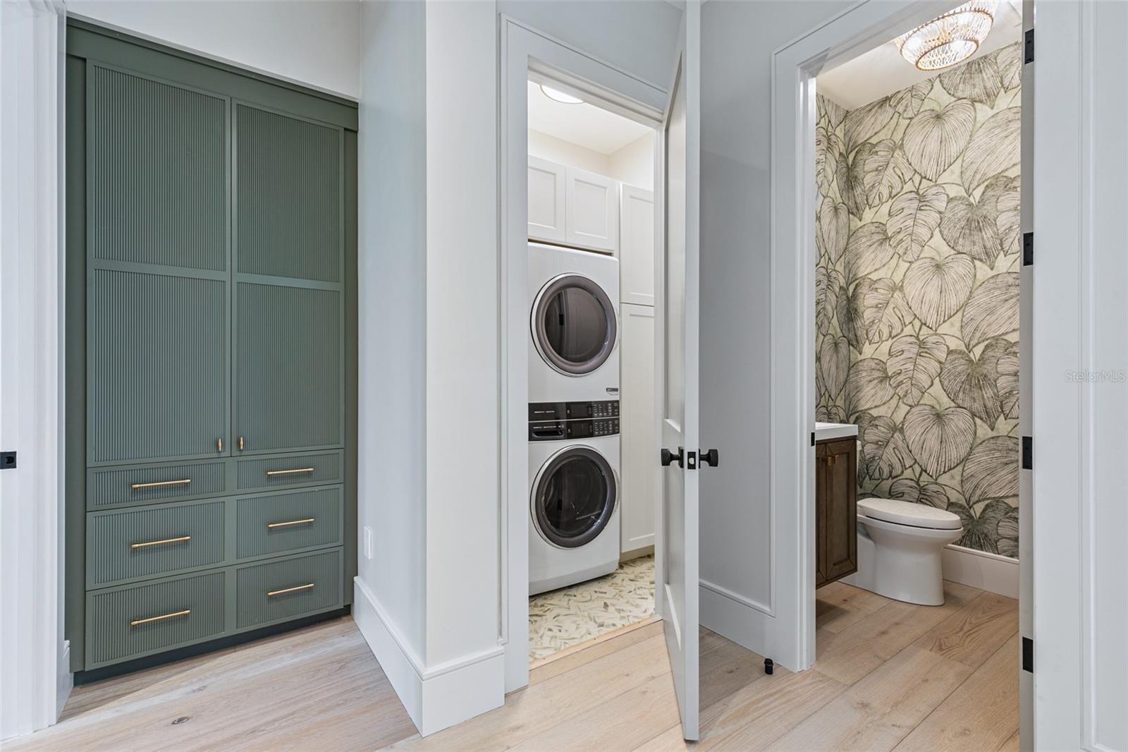 NORTHSHORE .04 - Residential