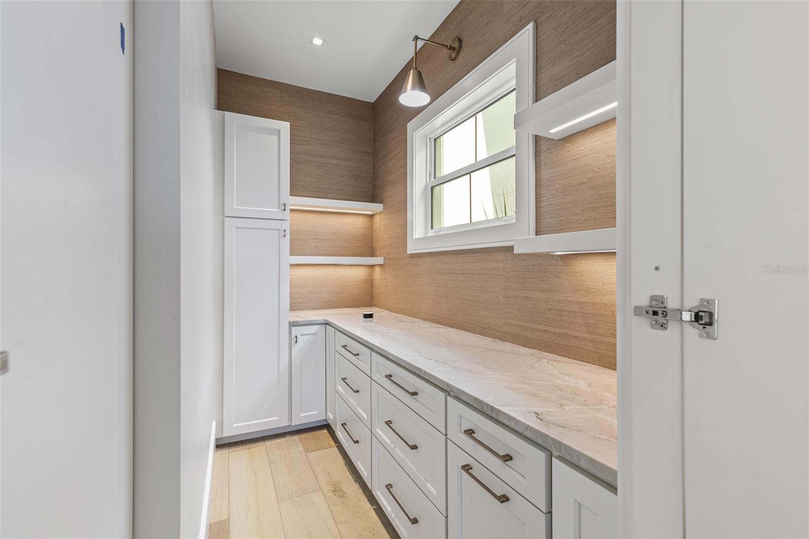 NORTHSHORE .04 - Residential