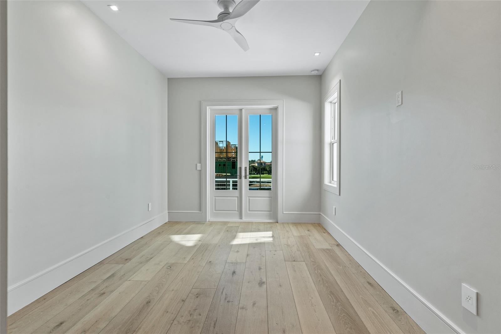 NORTHSHORE .04 - Residential