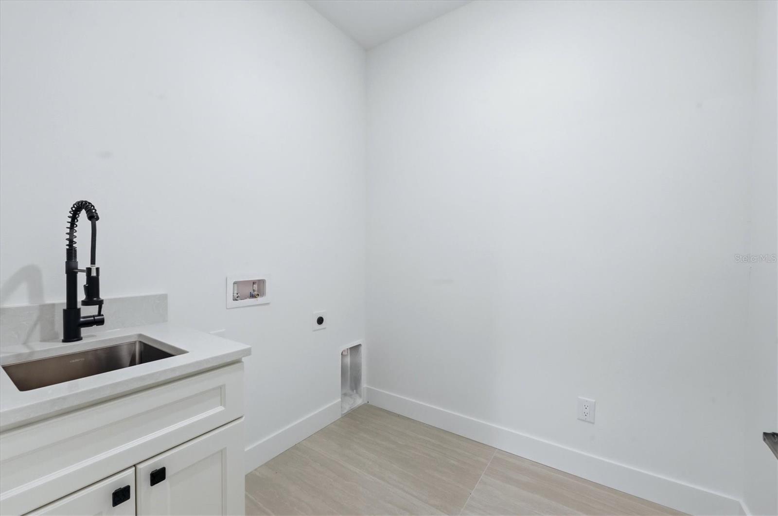 ROTONDA WEST WHITE MARSH - Residential