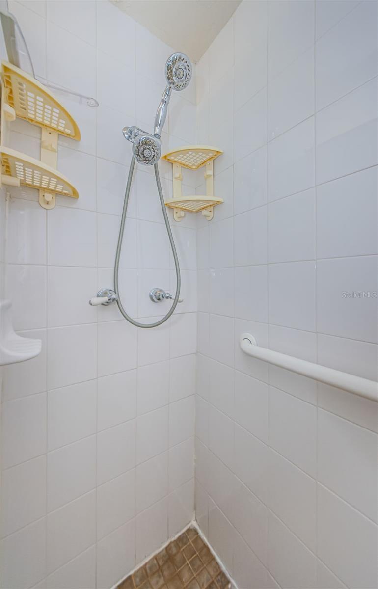 CLEARVIEW OAKS BLDG 7 - Residential