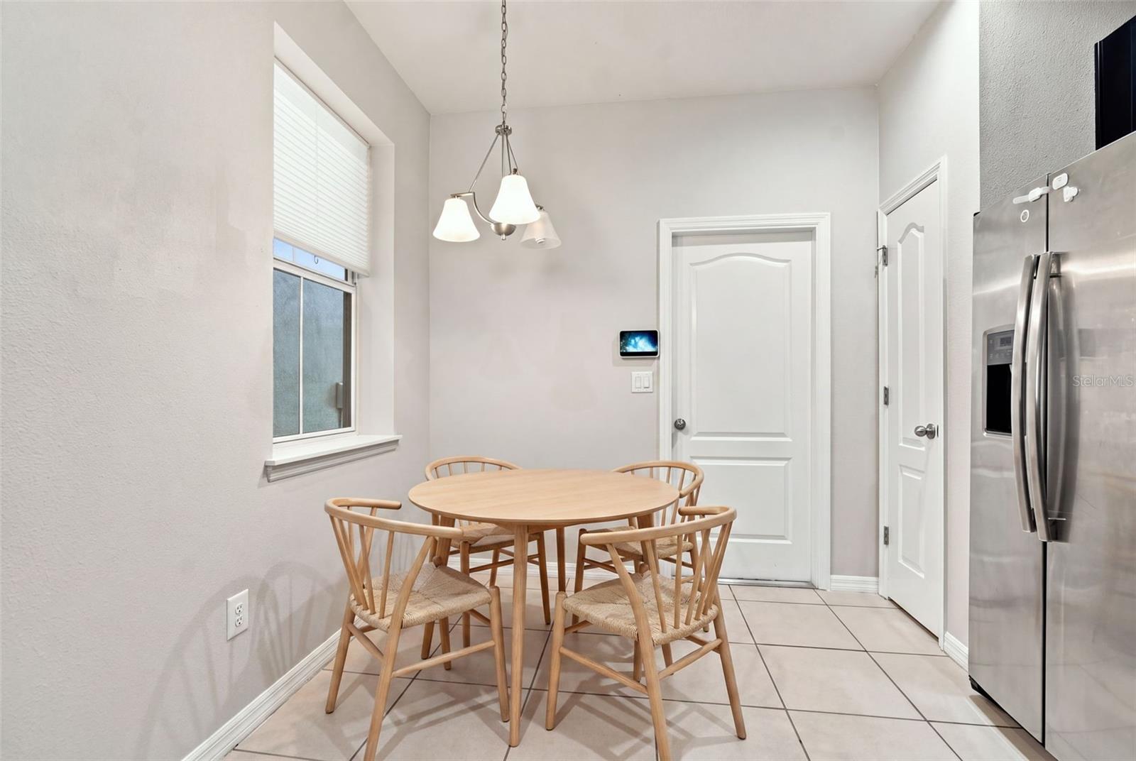 2132 LENNOX DALE LANE